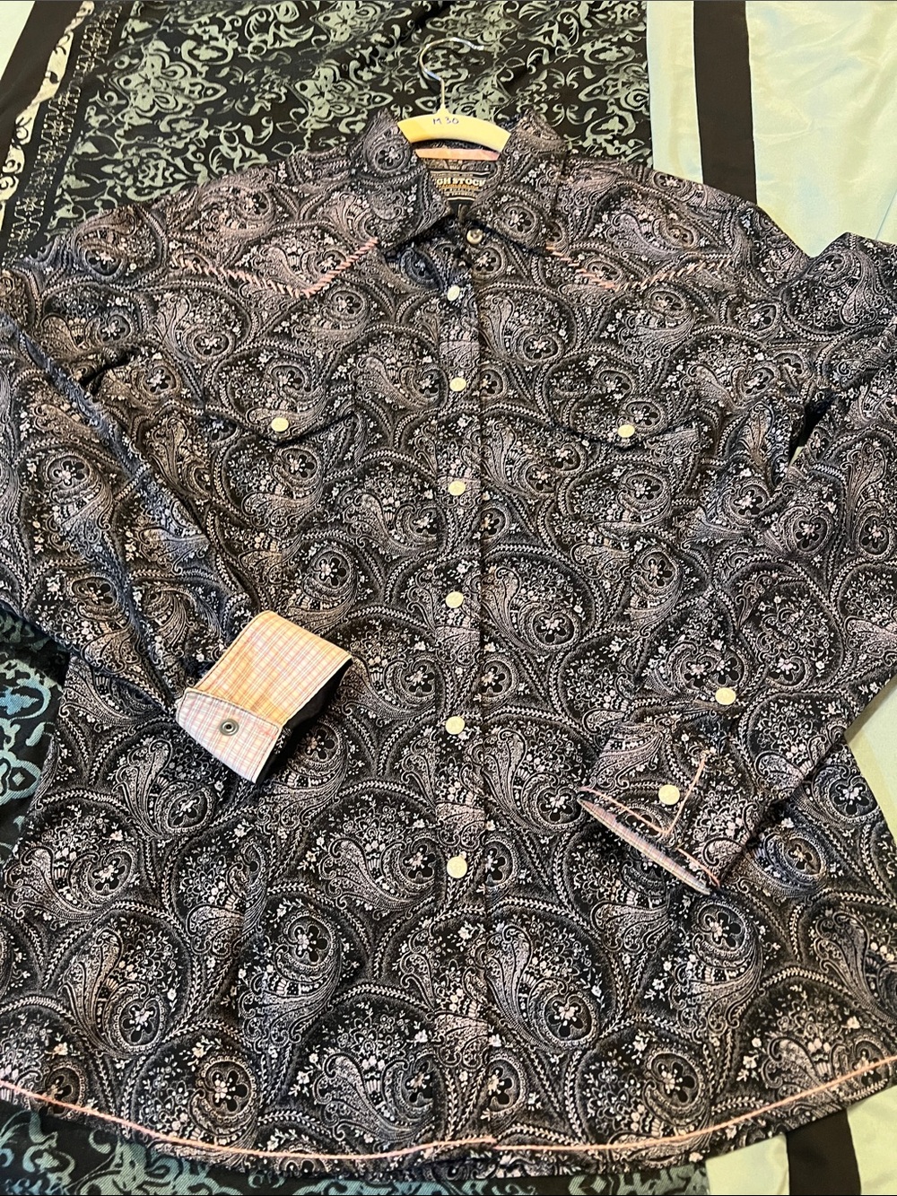 PANHANDLE ROUGH STOCK Women's Black Paisley Button-Down Shirt